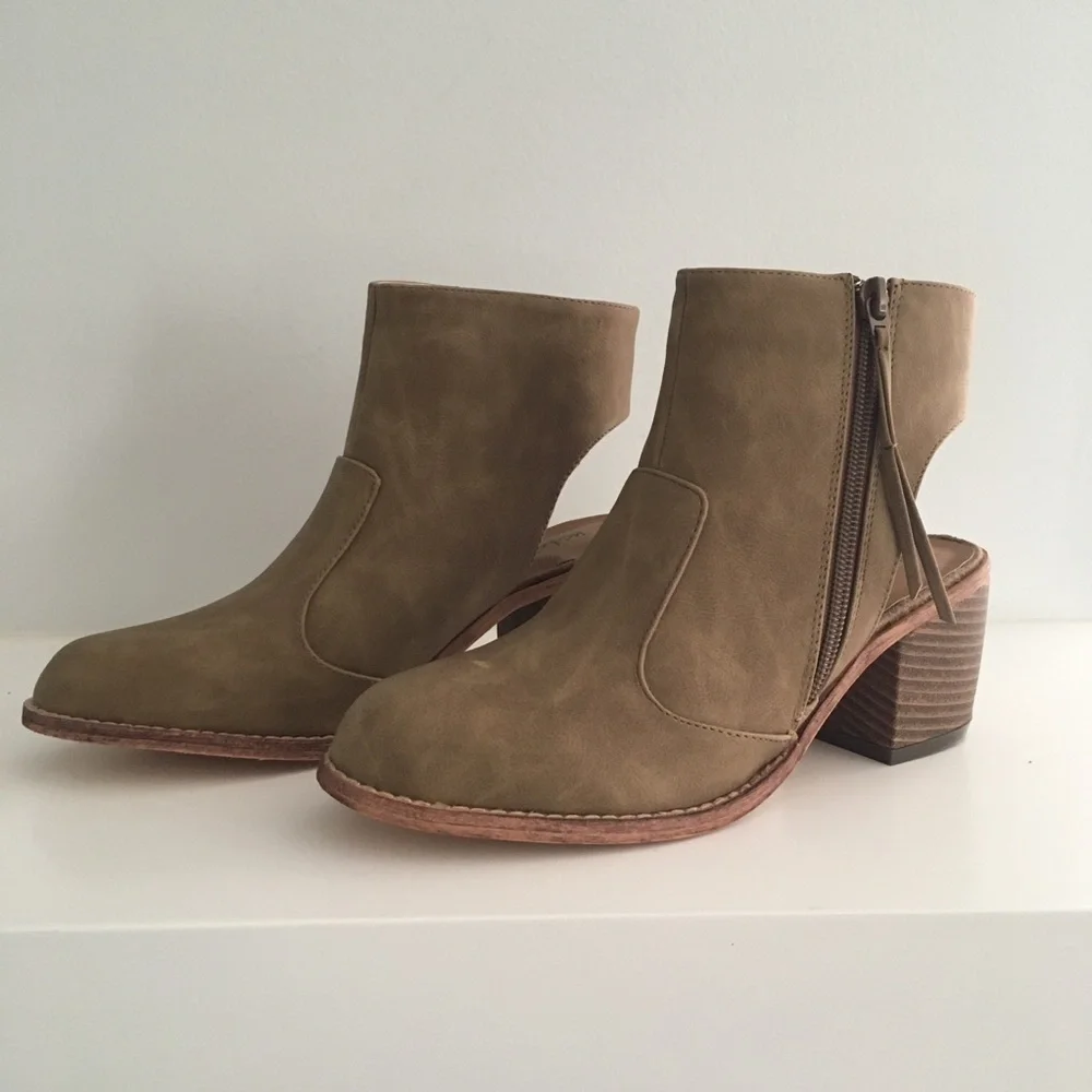 Comfortable Open Back Western Moto Boho Bootie - Picture 1 of 4